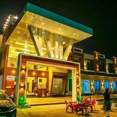 Aashirwad Hotels & Resort Shamgarh Esterno foto