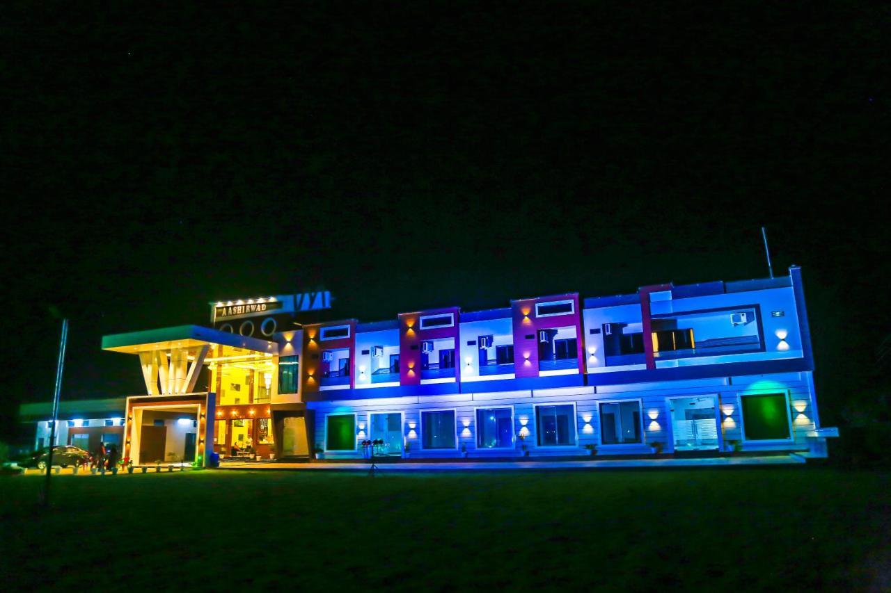 Aashirwad Hotels & Resort Shamgarh Esterno foto