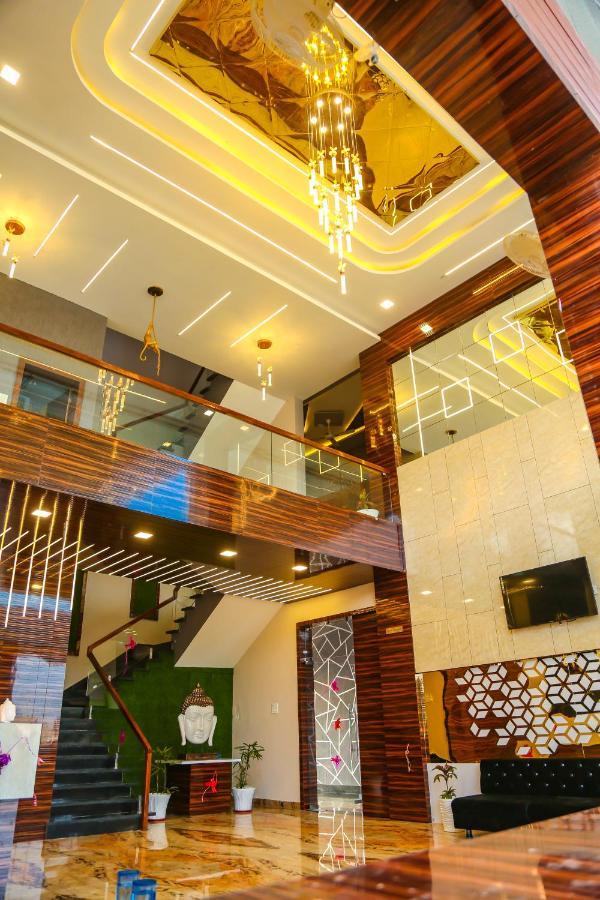 Aashirwad Hotels & Resort Shamgarh Esterno foto